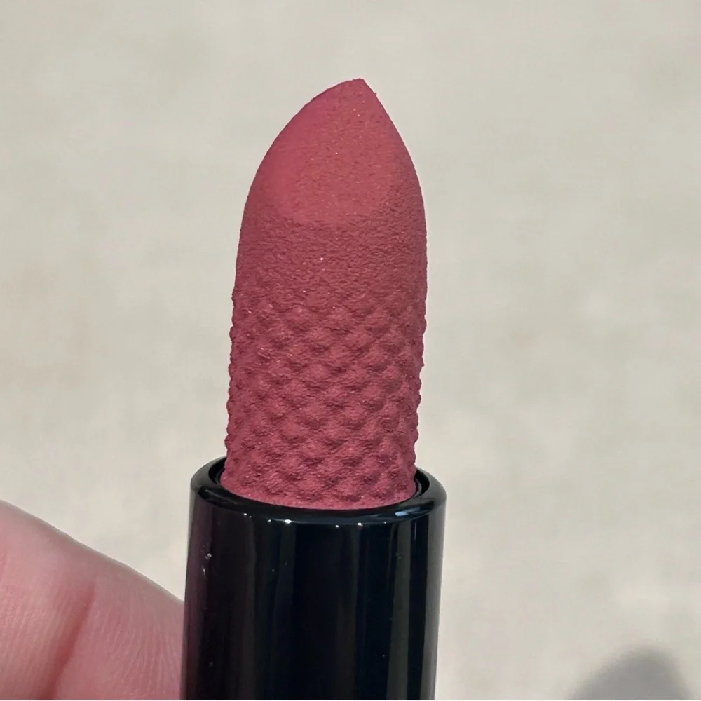 IL MAKIAGE DIRTY TALK LIPSTICK SILKY-MATTE LIP COLOR Elwa NIB